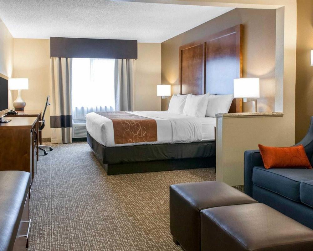 Comfort Suites Terre Haute University Area Exteriör bild