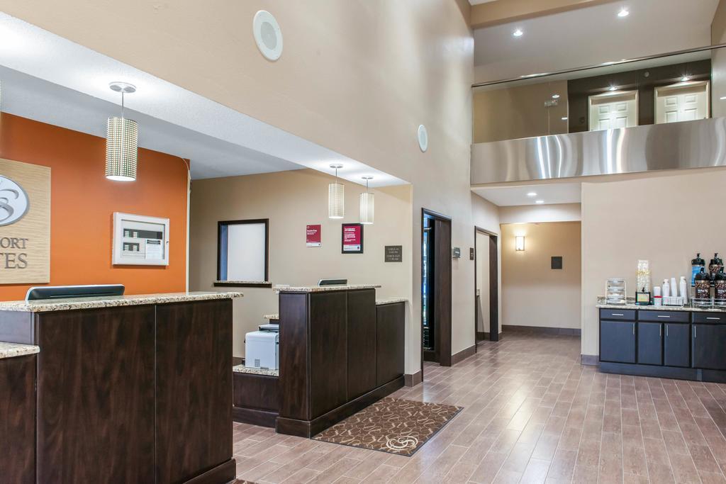 Comfort Suites Terre Haute University Area Exteriör bild