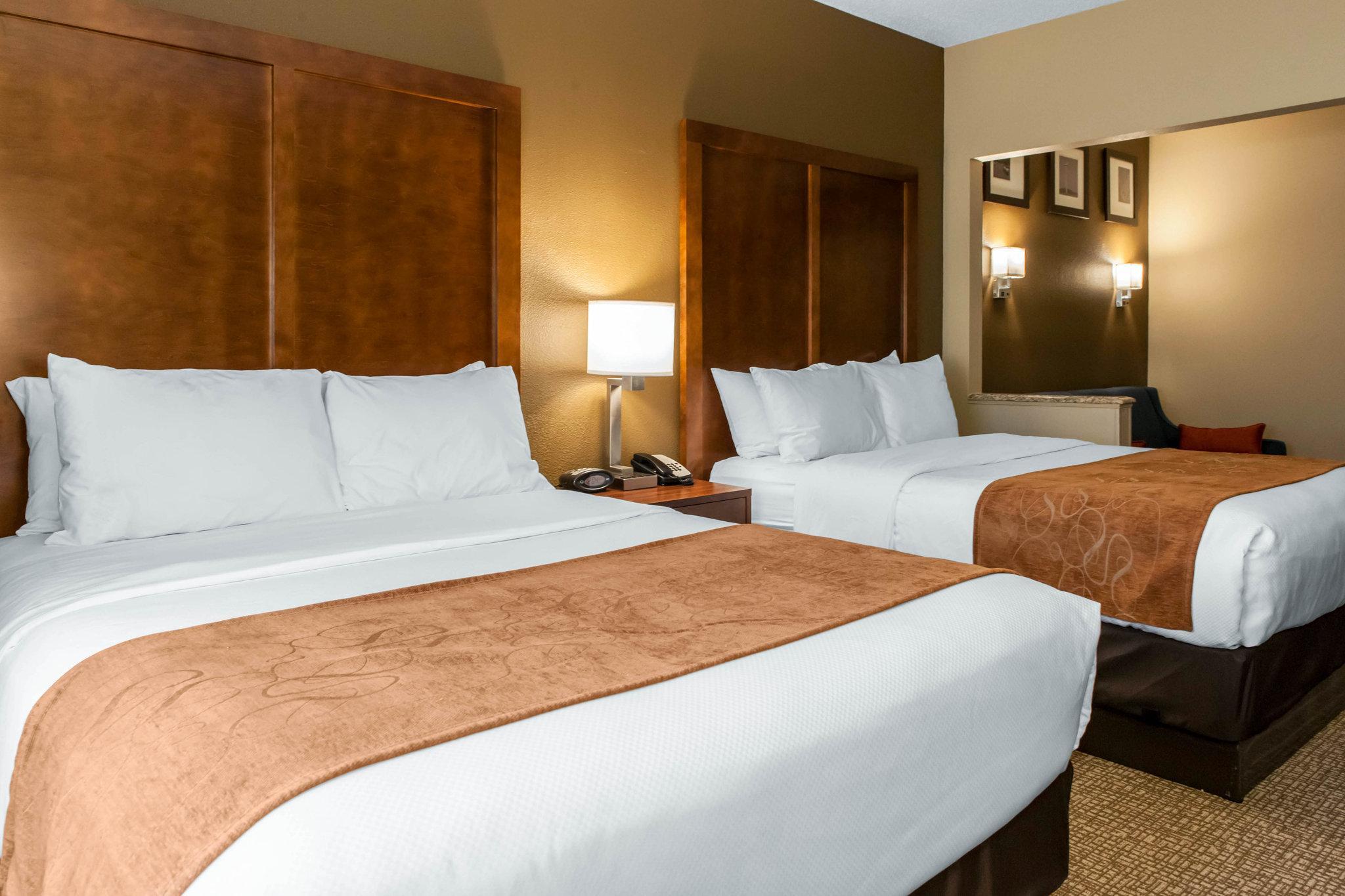 Comfort Suites Terre Haute University Area Exteriör bild