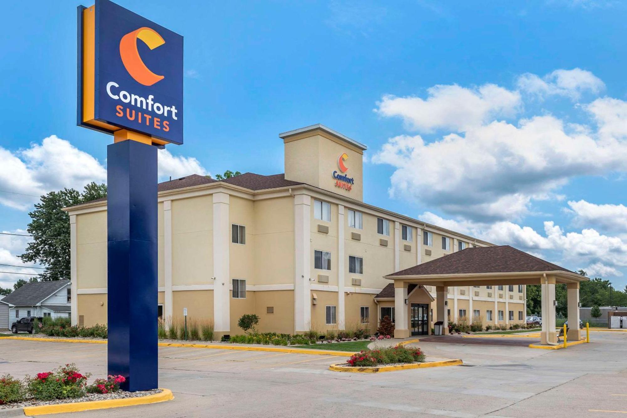 Comfort Suites Terre Haute University Area Exteriör bild